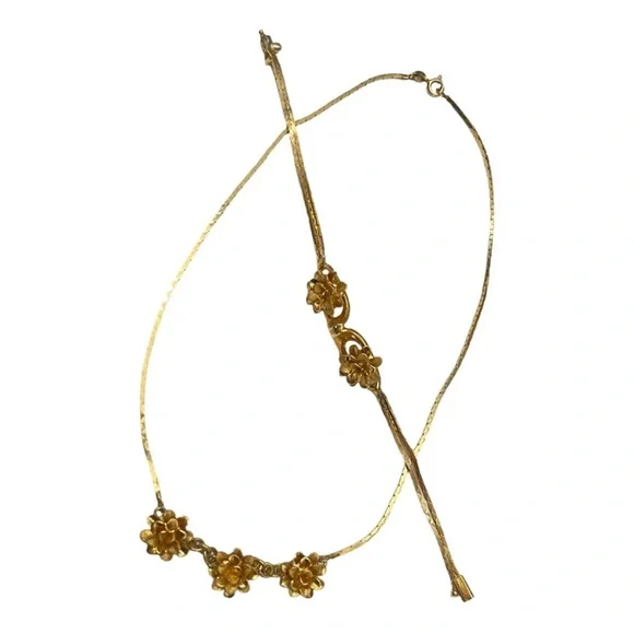 Elegant 14k Solid Italian Yellow Gold Floral Necklace! RARE! - Picture 7 of 8